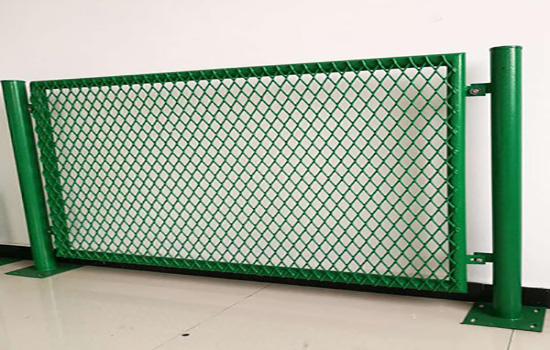 道路防護<a href=http://www.sweetlakecakes.com target=_blank class=infotextkey><a href=http://www.sweetlakecakes.com target=_blank class=infotextkey>圍欄</a>網(wǎng)</a>