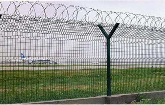 飛機場<a href=http://www.sweetlakecakes.com target=_blank class=infotextkey>圍欄網</a>