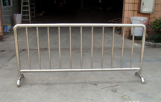 活動(dòng)<a href=http://www.sweetlakecakes.com target=_blank class=infotextkey>護(hù)欄</a>