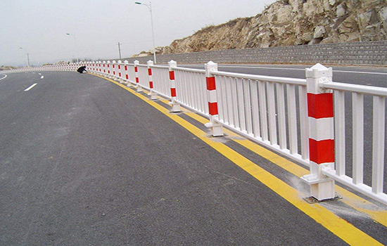 pvc<a href=http://www.sweetlakecakes.com target=_blank class=infotextkey>柵欄</a>廠家廠家直銷